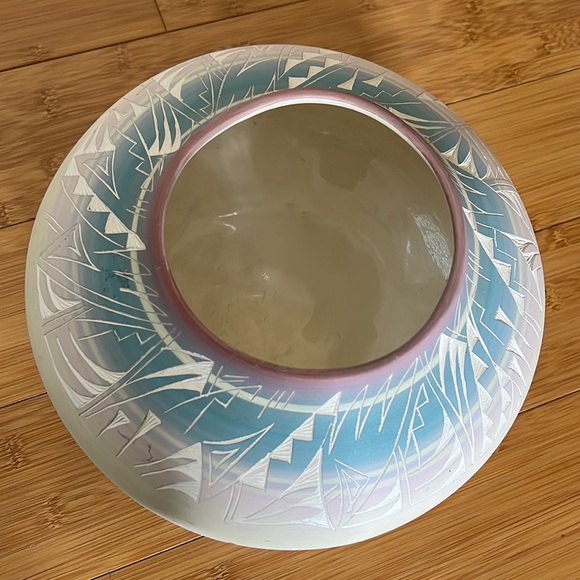 Donate 2024. Mesa Verde Pottery Piece 6 in tall 10 in diameter - Picture 6 of 7